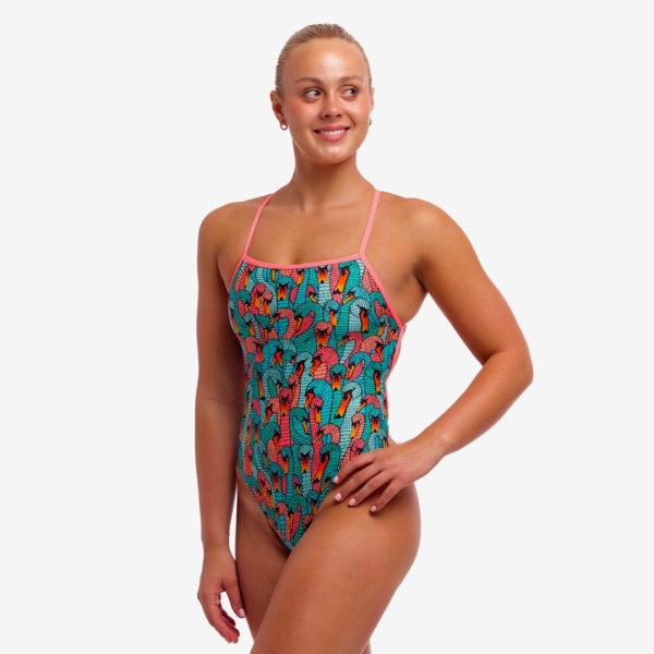 Kupalnik_Funkita_Strapped_In_Ladies_Swan_See_Swan